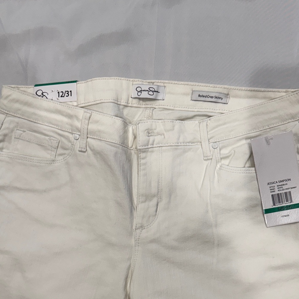 NWT Jessica Simpson Soft Sculpt Rolled Crop Skinny White Jeans—12/31 - Picture 2 of 15